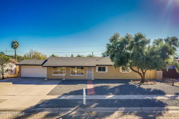 5704 E Eastland Street, Tucson, AZ 85711