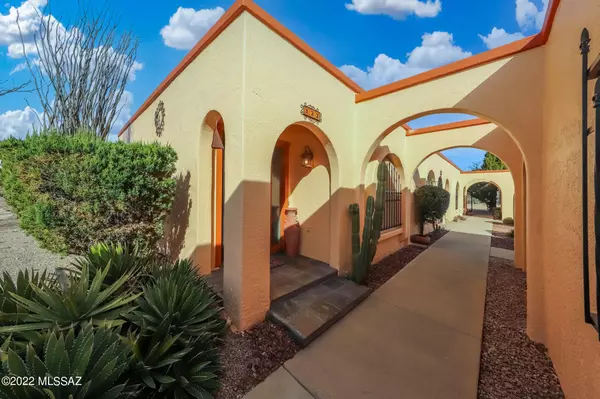 122 W Calle Del Ano, Green Valley, AZ 85614