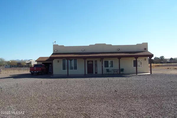 2045 S Las Canicas Drive, Safford, AZ 85546