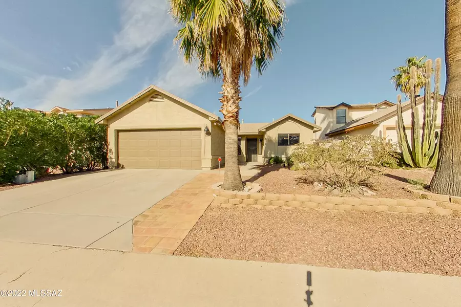 9113 N Tiger Eye Way, Tucson, AZ 85742