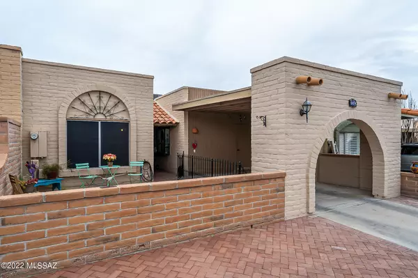 1474 W Calle Mendoza, Green Valley, AZ 85622