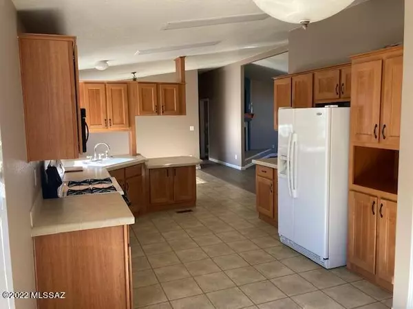 Arivaca, AZ 85601,37070 S Pusch Street