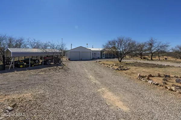 Benson, AZ 85602,2485 W Columbine Lane