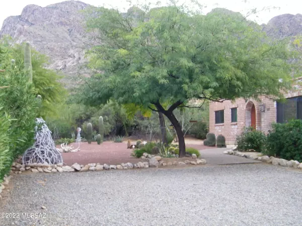 Oro Valley, AZ 85704,322 E Calle Concordia