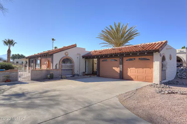 2721 S Calle Morena, Green Valley, AZ 85622