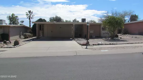 349 W Via Bacanora, Green Valley, AZ 85614