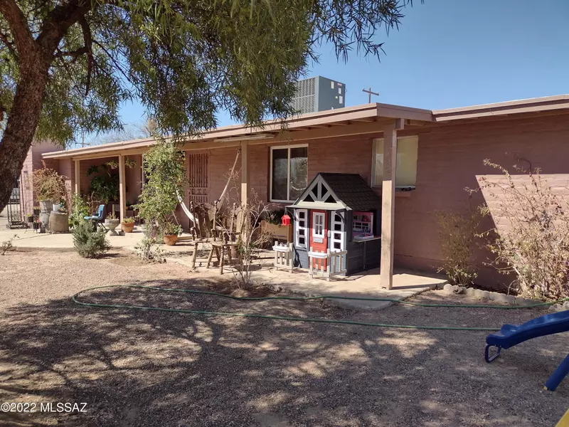 9146 W George Street, Tucson, AZ 85735