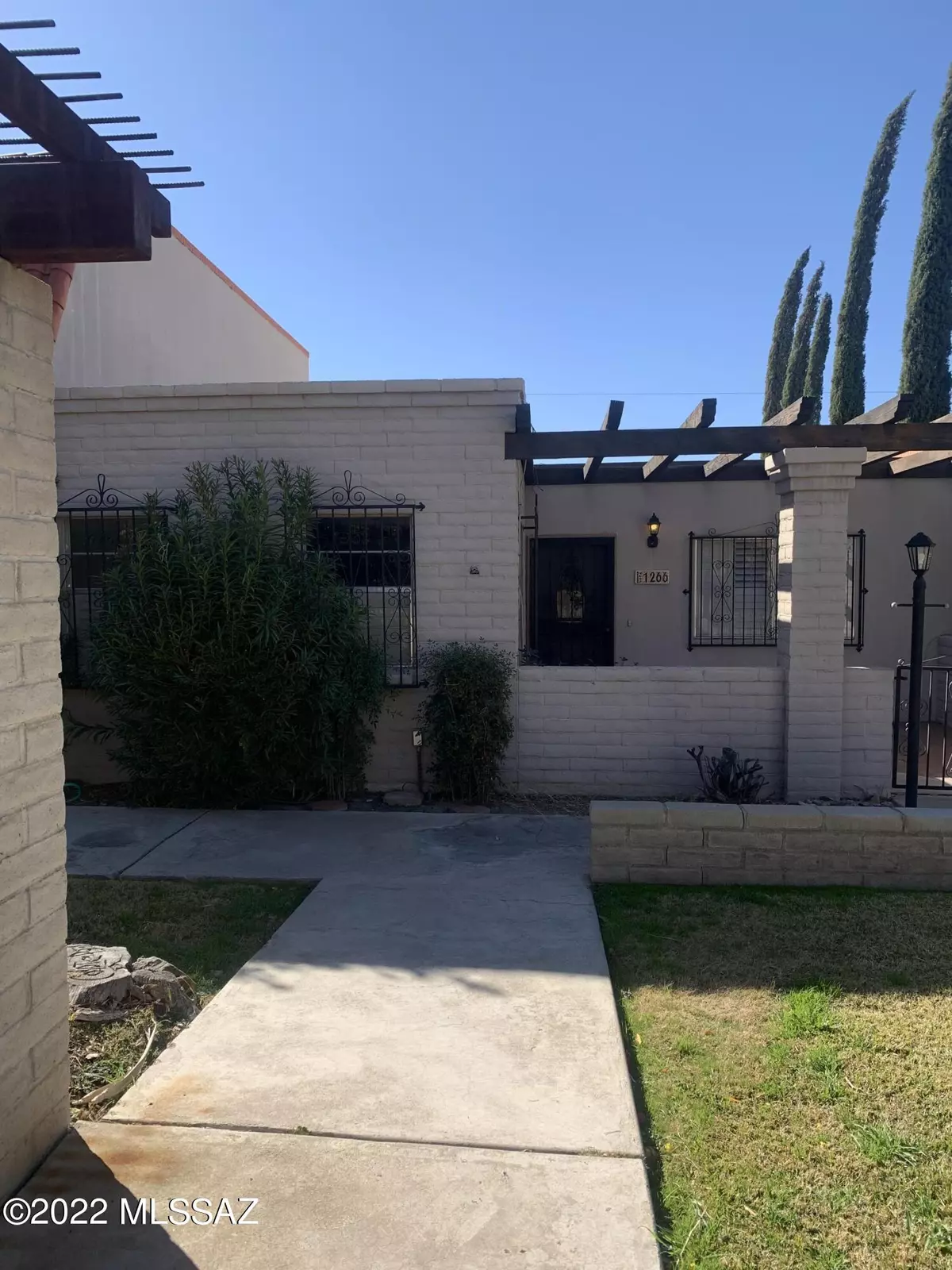 Tucson, AZ 85710,1266 S Camino Seco Street