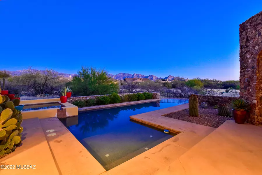 13742 N Old Forest Trail, Oro Valley, AZ 85755