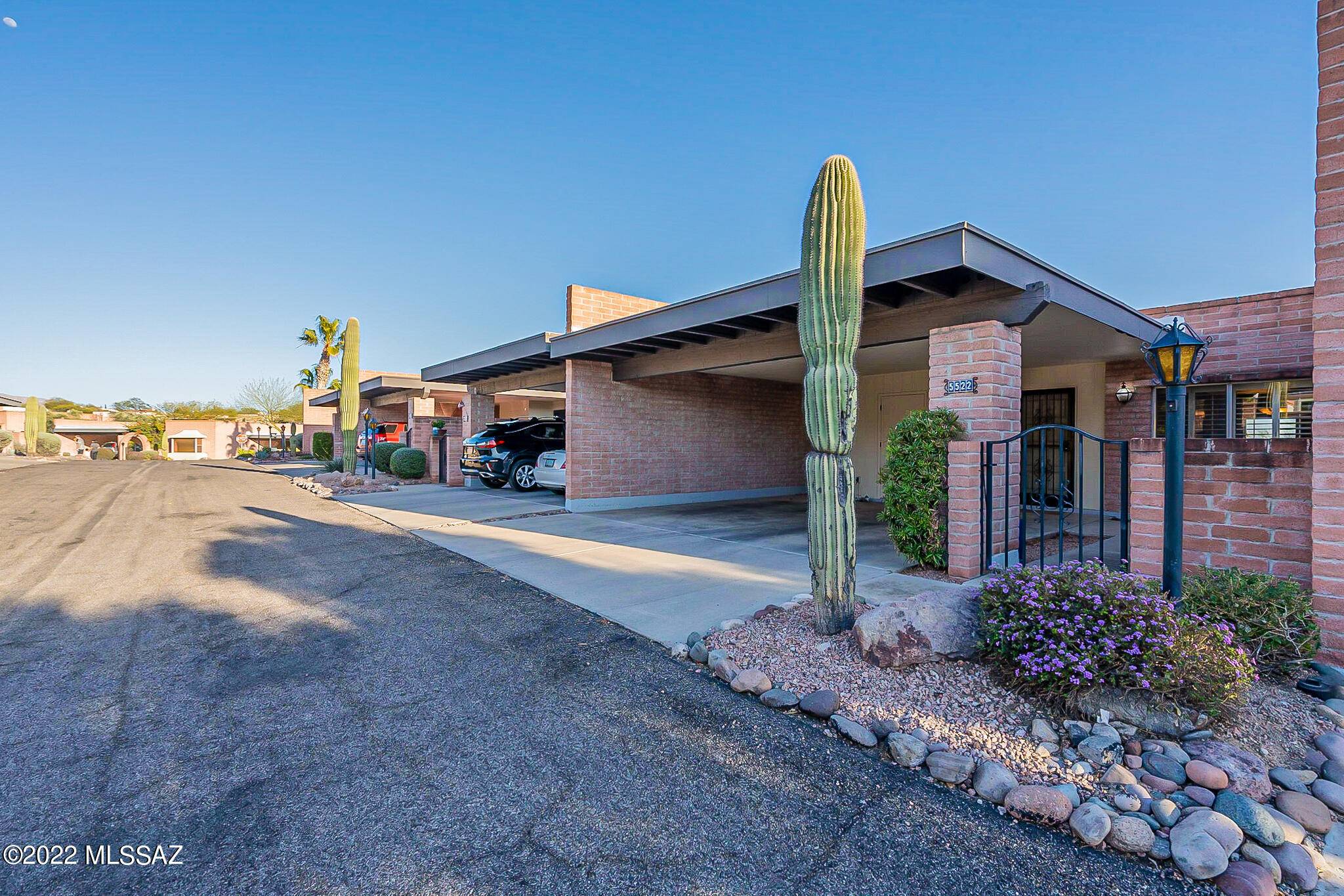 5522 N Arroyo Grande Drive, Tucson, AZ 85718