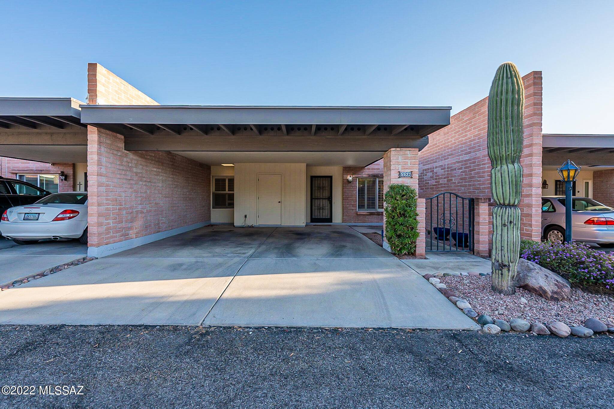 Tucson, AZ 85718,5522 N Arroyo Grande Drive