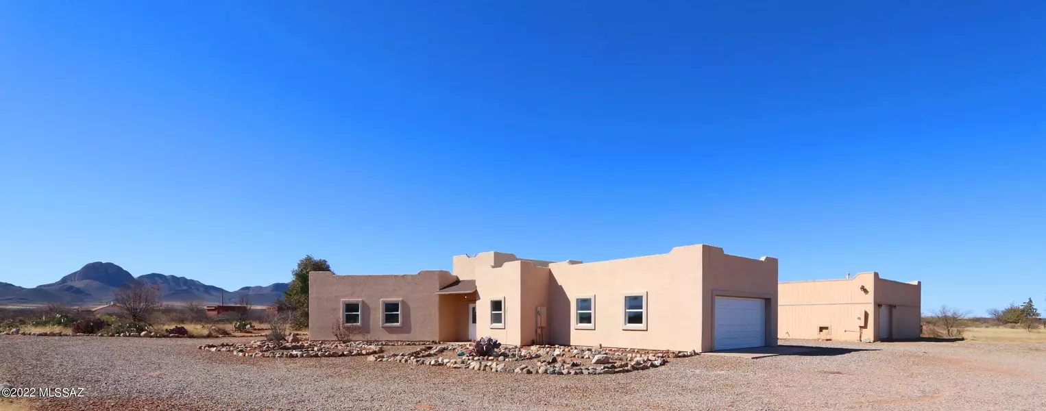 247 W Ivey Road, Huachuca City, AZ 85616