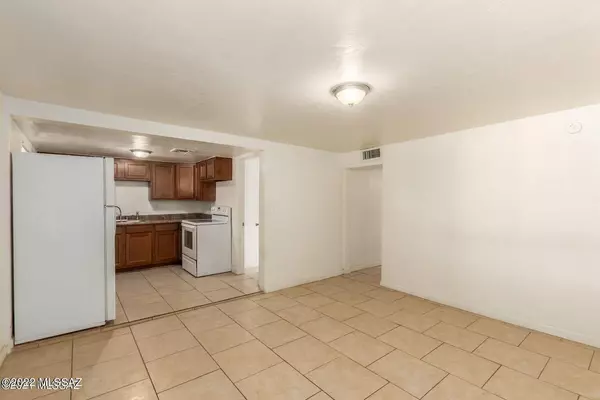 Tucson, AZ 85713,375 W 33rd Street