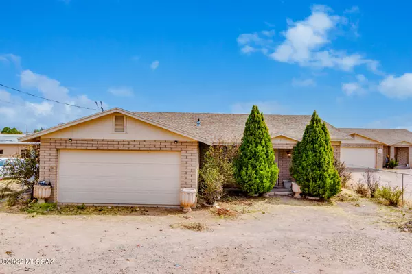 840 N Western Place, Nogales, AZ 85621