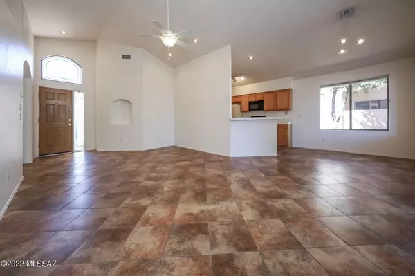 Tucson, AZ 85737,1486 W Sand Pebble Drive