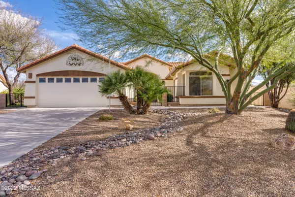 2588 E Dome Court, Green Valley, AZ 85614