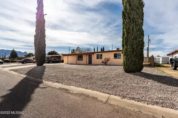 141 E JAMES Drive, Sierra Vista, AZ 85635