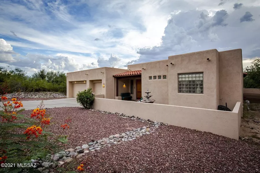 2425 N Redington Place, Tucson, AZ 85749