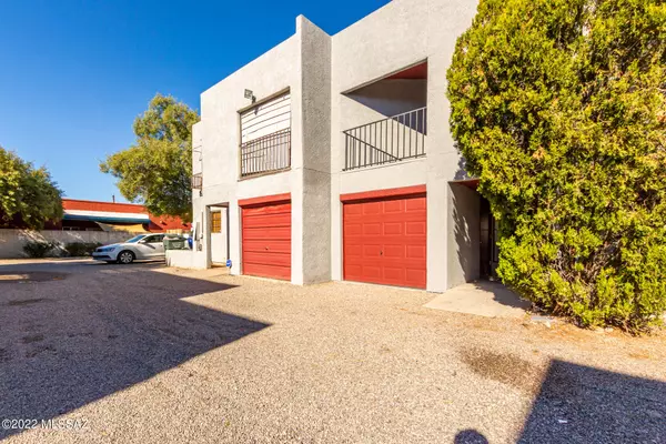 1523 N Bryant Avenue, Tucson, AZ 85712