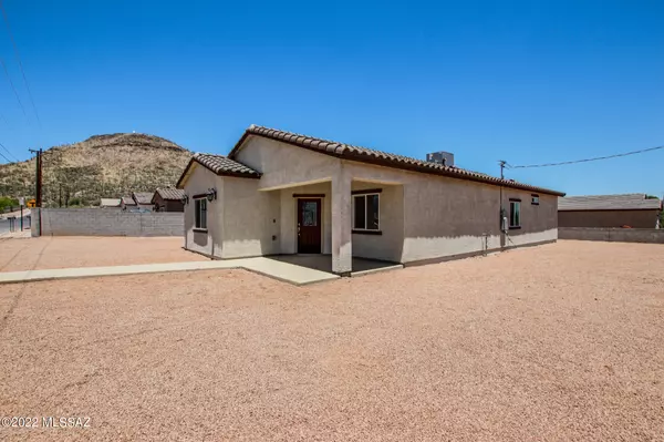 1391 S Camino Santiago, Tucson, AZ 85713