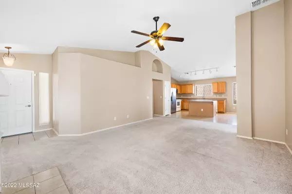 Vail, AZ 85641,13244 E Mesquite Flat Spring Drive