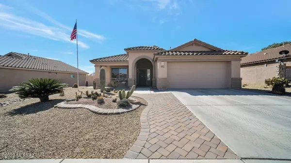 891 W Via Alamos Drive, Green Valley, AZ 85614