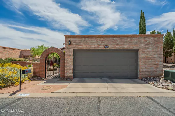 1571 W Agave Lane, Green Valley, AZ 85622