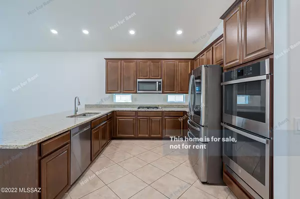 Vail, AZ 85641,17255 S Nicholas Falls Drive