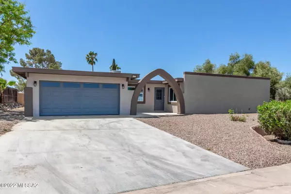 9300 E Lurlene Drive, Tucson, AZ 85730