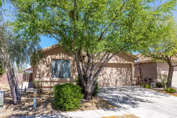 13155 E Mineta Ridge Drive, Vail, AZ 85641