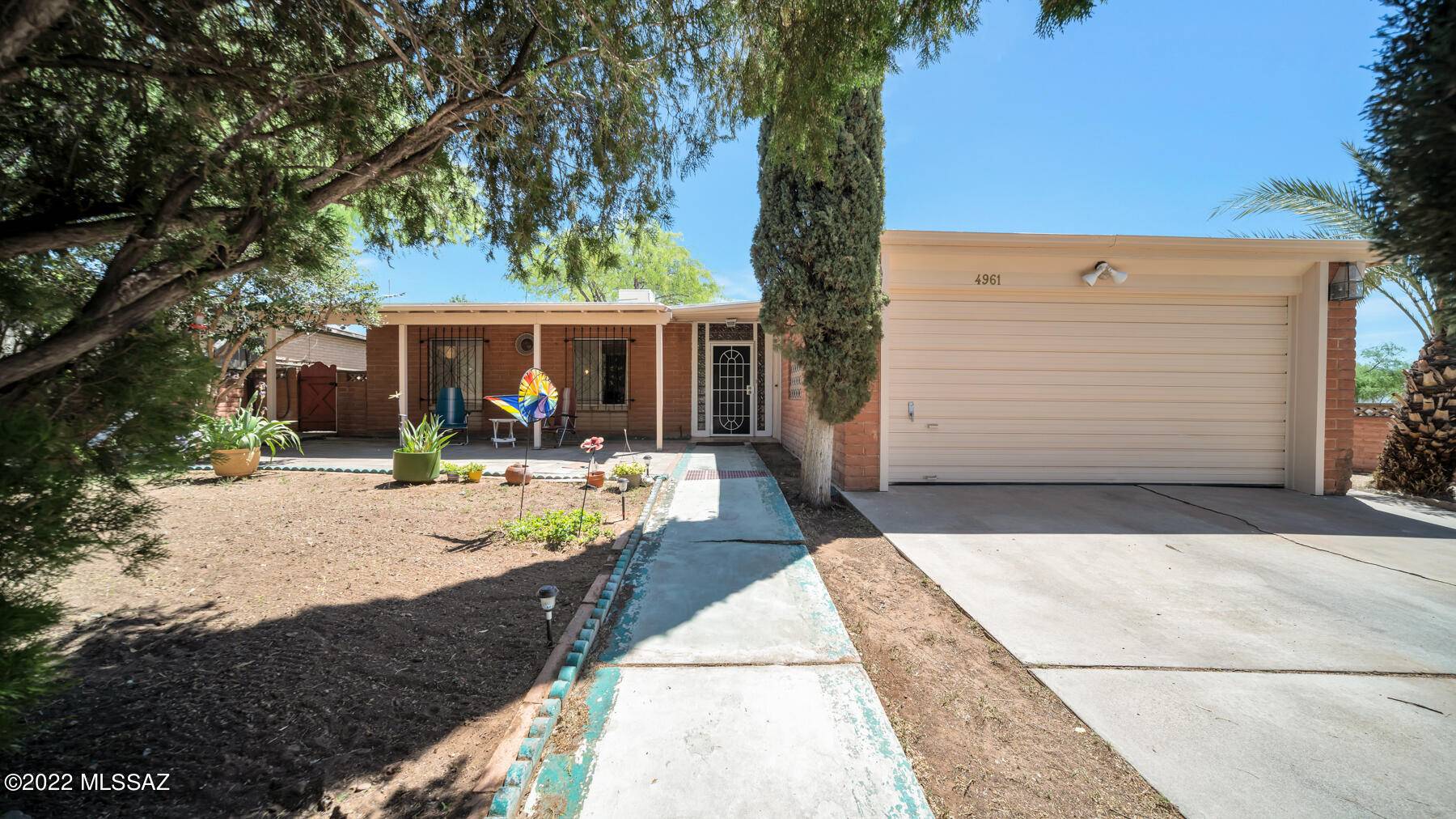Amado, AZ 85645,4961 W De La Canoa Drive