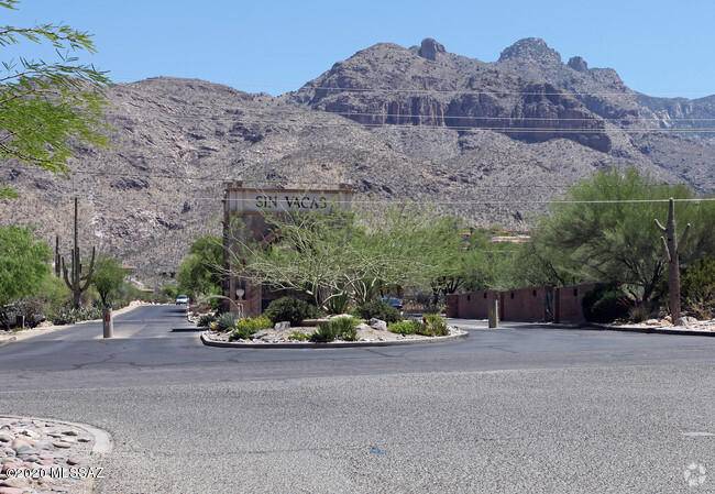 Tucson, AZ 85718,7601 N Calle Sin Envidia
