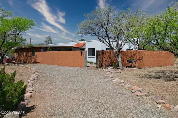 4 Piedra Drive,  Tubac,  AZ 85646