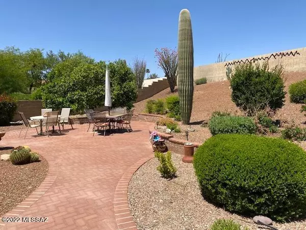 64288 E Round Robin Lane, Tucson, AZ 85739