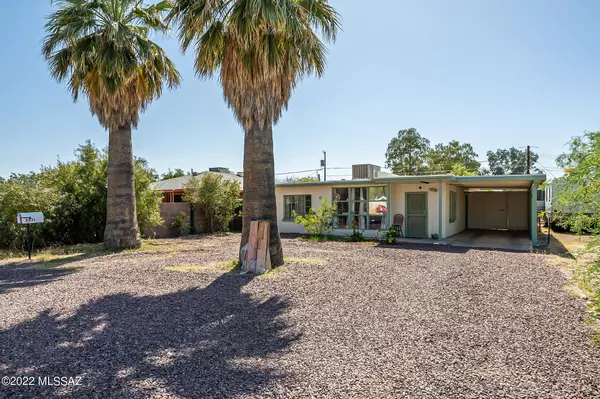 2231 N Swan Road, Tucson, AZ 85712