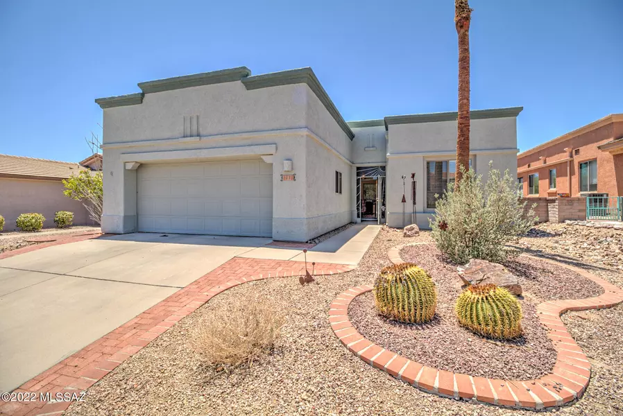 2225 W Gramercy Drive, Green Valley, AZ 85622