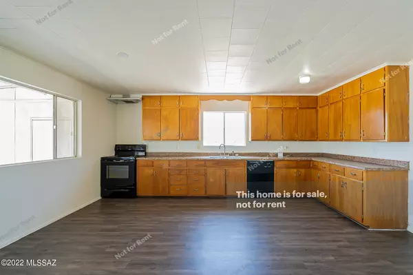 Benson, AZ 85602,500 E Silverwood Lane