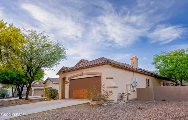 Oro Valley, AZ 85755,990 W Waxleaf Place