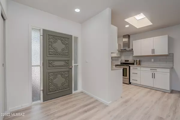 6624 E Paseo Dorado, Tucson, AZ 85715