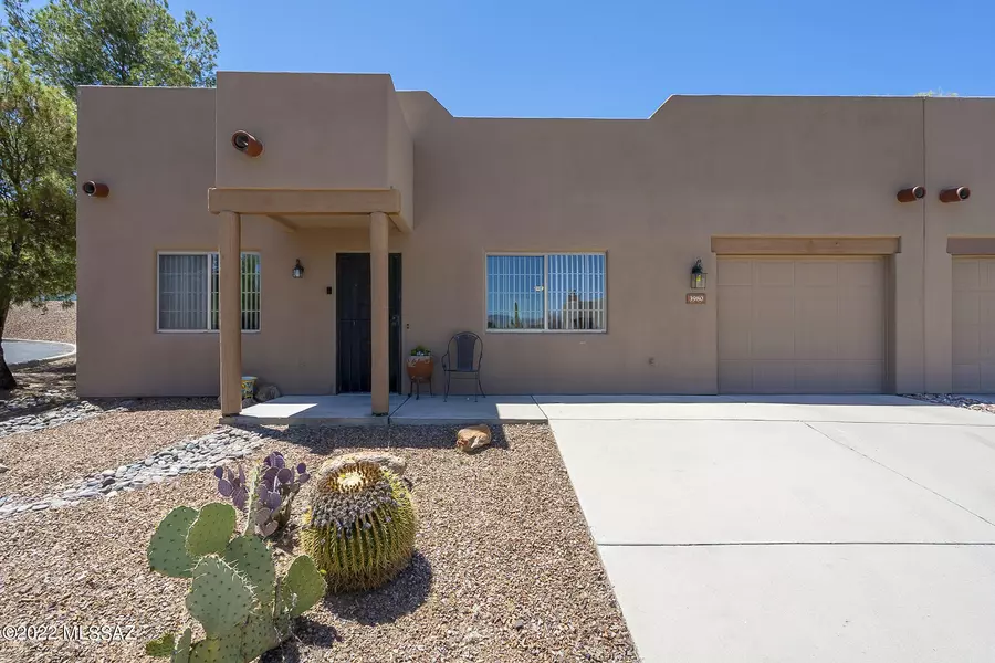 3980 S Calle Viva, Green Valley, AZ 85614