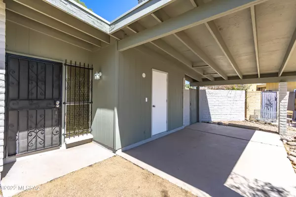 Tucson, AZ 85730,3721 S Le Beaux Place