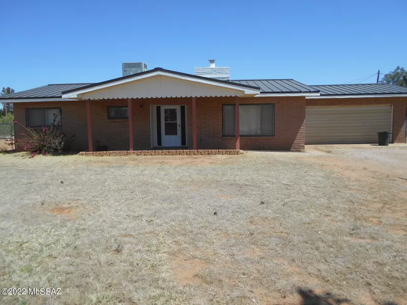 1209 E Christmas Tree Lane, Pearce, AZ 85625