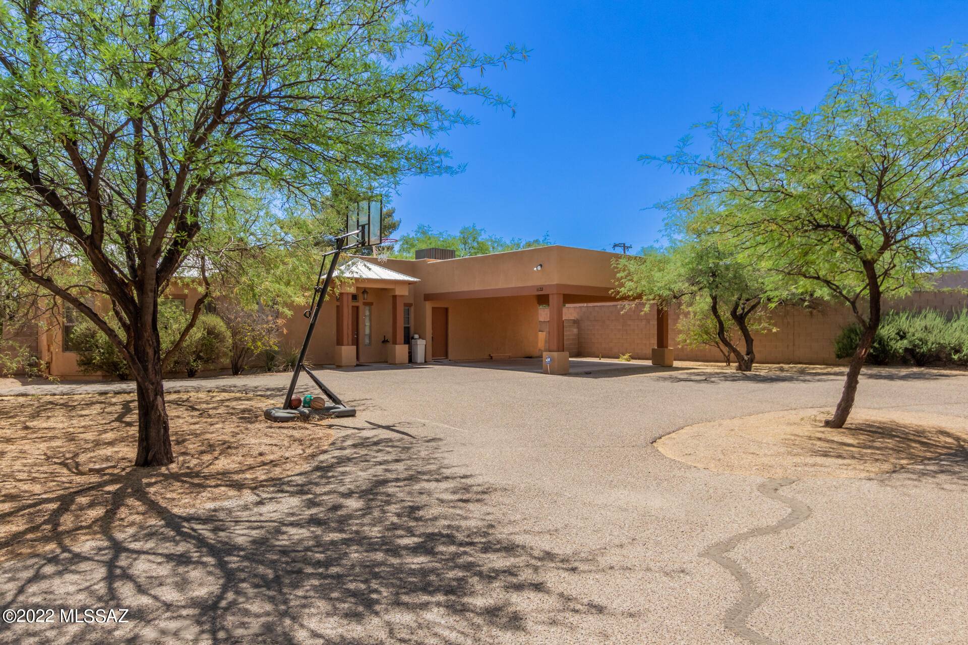Tucson, AZ 85719,1122 E Blacklidge Drive