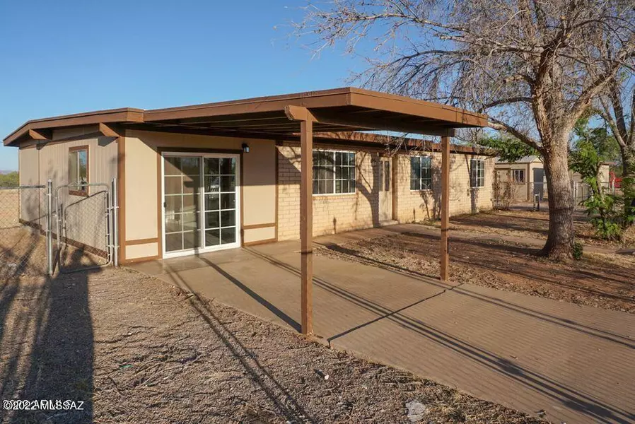 2494 N Calle Quarto, Huachuca City, AZ 85616