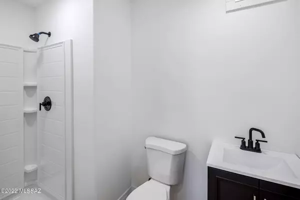 San Tan Valley, AZ 85143,436 W Silverdale Road