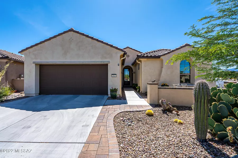 2127 E Thunderchief Drive, Green Valley, AZ 85614