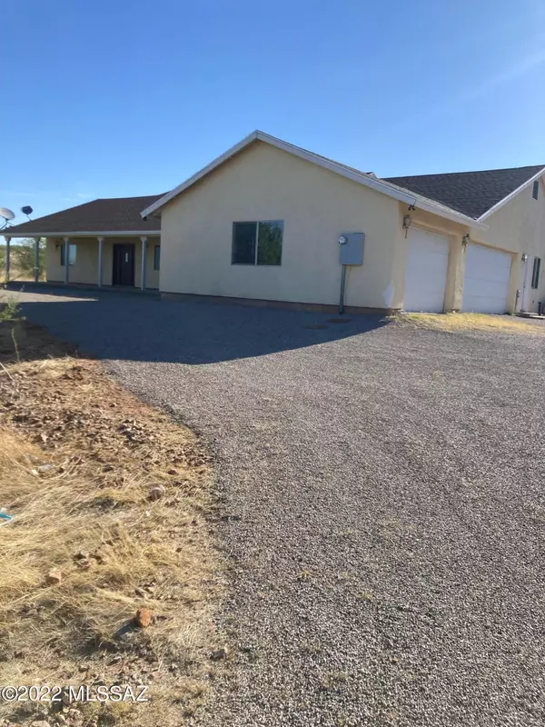 1655 Camino  Escualo, Rio Rico, AZ 85648