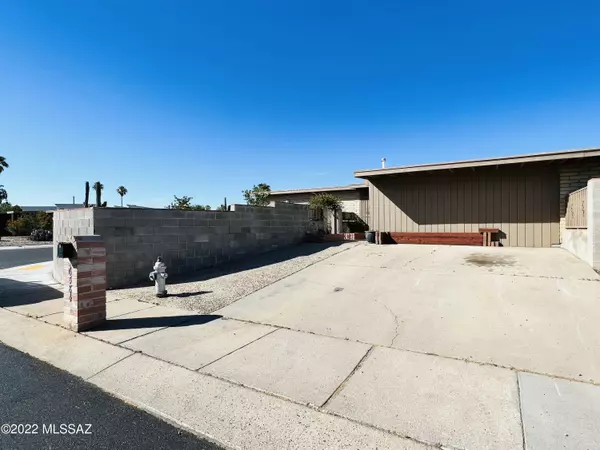 6584 N Positano Way, Tucson, AZ 85741