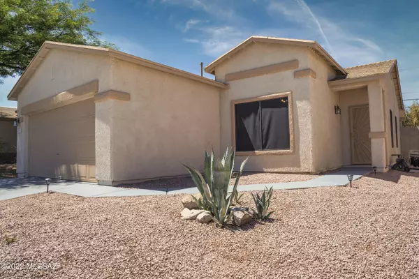 7719 E Rhiannon Drive, Tucson, AZ 85730