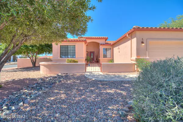 5 W Placita Hopkins, Green Valley, AZ 85614